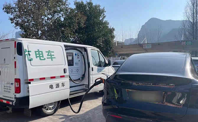 镇江汽车搭电
